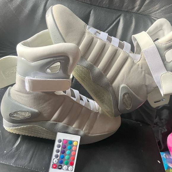 Back To The Future Custom Shoes - Picture 2 of 6